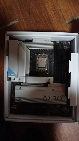 Продам компьютерные комплектующие I 7 13700k z790 aero g