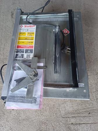 Плиткорез электрический