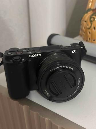 Продам видеокамеру Sony ZV E10