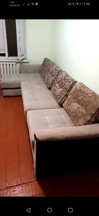 Продам диван угловой