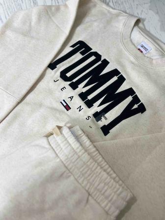 Костюм Tommy Hilfiger