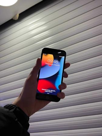 Продам iPhone 7 128 гб