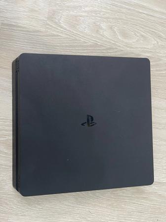 Продам playstation 4 slim