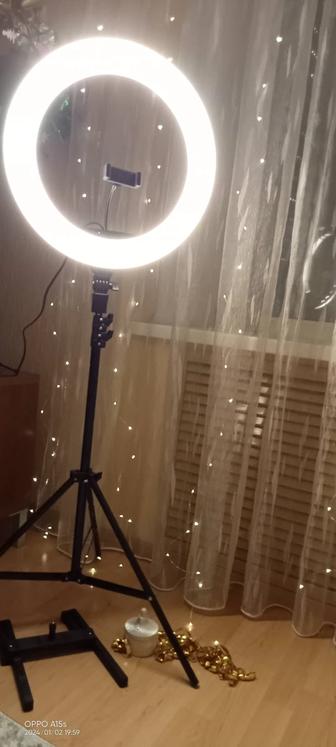 Лампа кольцевая профессиональная