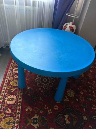 Продам икеа стол Маммут модель