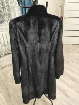 Продам норковую шубу