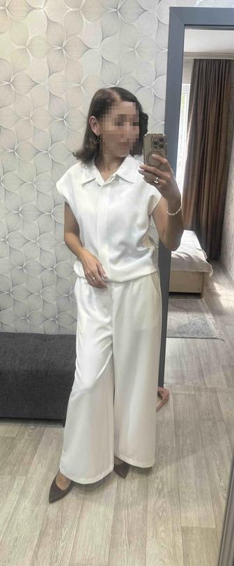 Продам женскую двойку