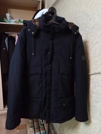 Продам зимний пуховик
Размер 46-48.
Теплый, удобный, в хорошем состоянии