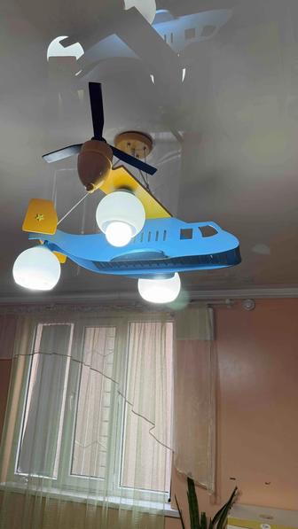 Продается люстра в детскую комнату