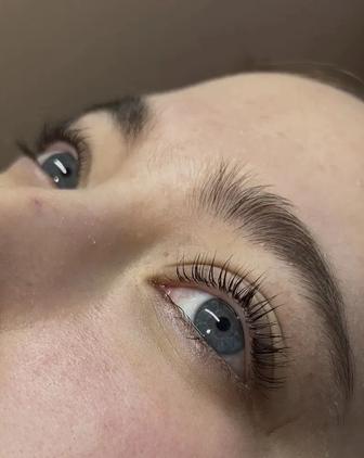 Модель на ламинирование ресниц и бровей