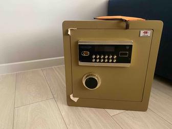 Продается сейф.