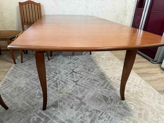 Стол и стулья