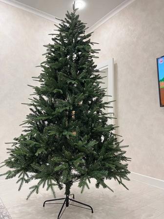 Ёлка отличного качества новая