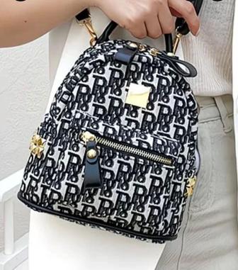 Продаю рюкзак