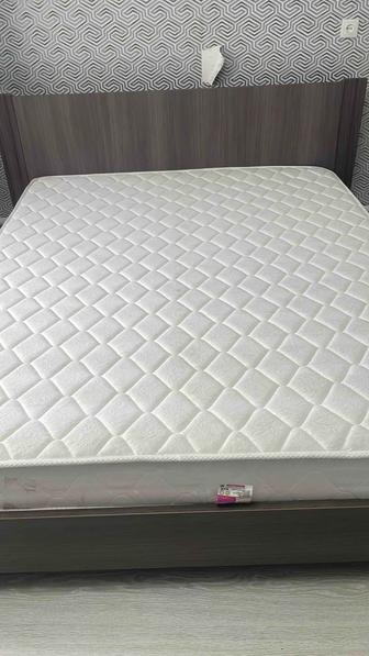 Двухспальный кровать