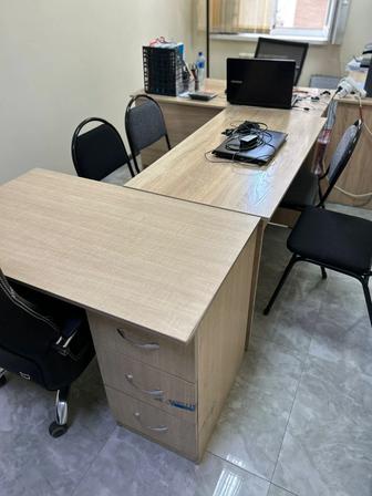 Офисные столы