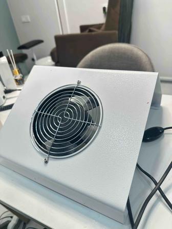 Вытежка для маникюр