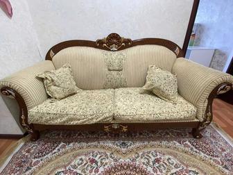 Продам спальный гарнитур