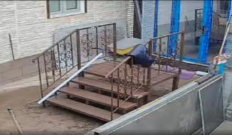 Уличное крыльцо кованное