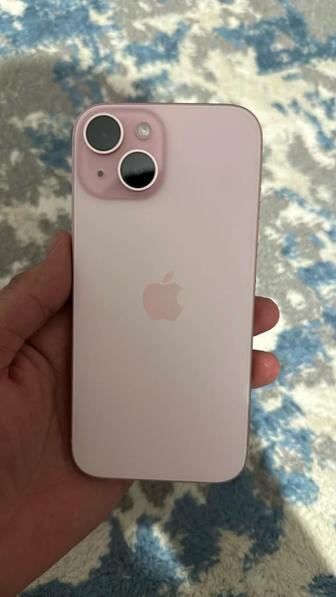 iPhone 15 pink