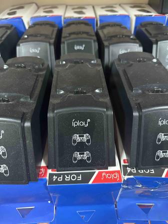 Зарядные станции для геймпадов на PlayStation 4,5