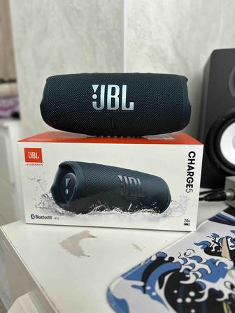 Продам колонку JBL CHARGE 5