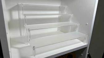 Акриловая многоуровневая подставка (этажерка) для фигурок и кукол