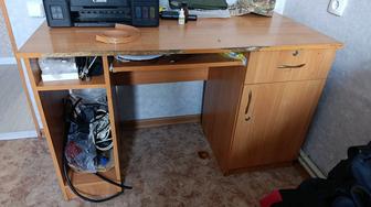 Компьютерный стол