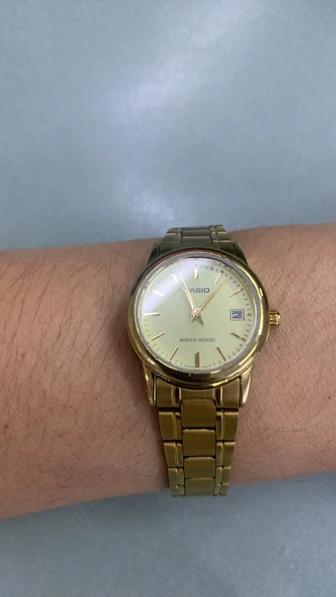 Casio часы б/у продается