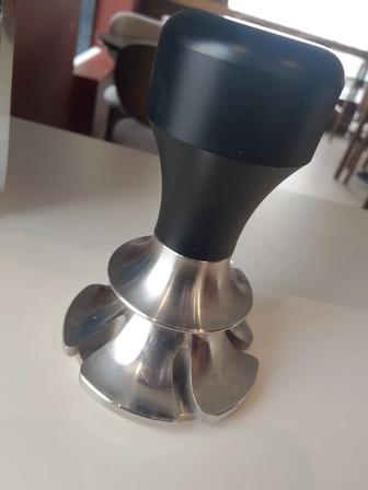 Пуш-темпер для кофе Doppio сталь нерж дерево D 58 H 120мм стальной черный