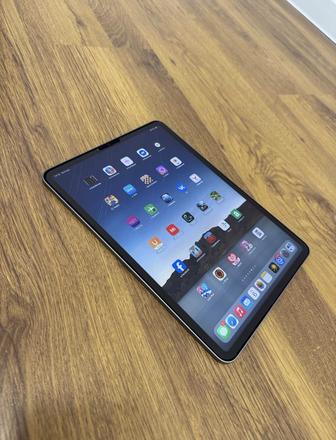 Apple iPad Pro 11 256 GB состояние топ