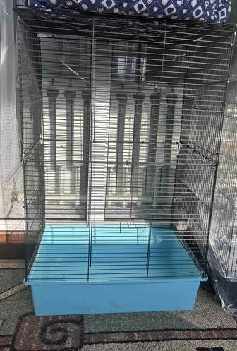 Продам клетки большие