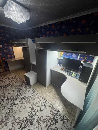 Продам детскую 2ую кровать.