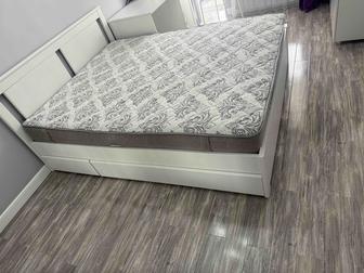 Кровать фирмы IKEA 160200