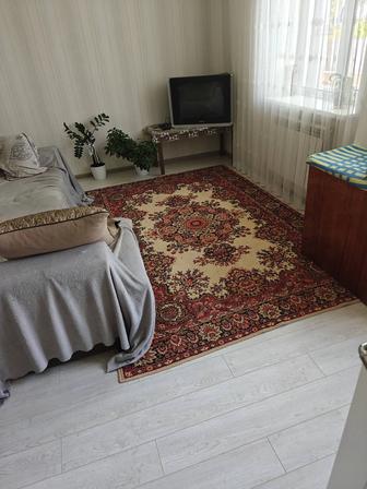 Продам шерстяной ковер