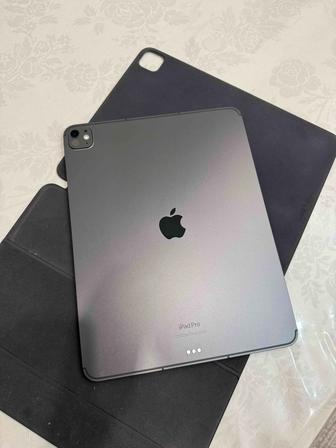 Продам iPad Pro 13 M4 512 гб
