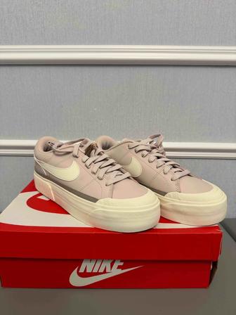 Продам кеды оригинал nike