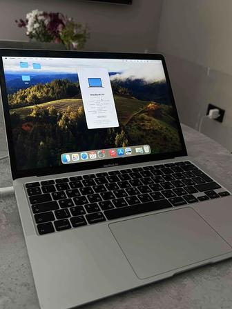 Продам Macbook Air 2020/ Core i3