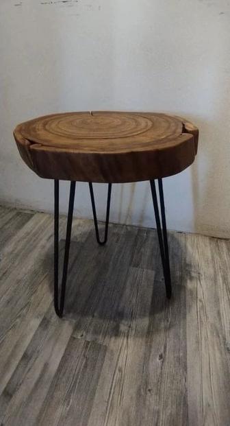 Журнальный столик