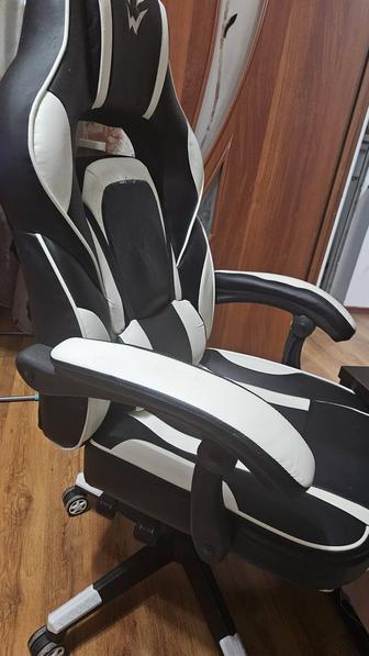 Продам игровое кресло