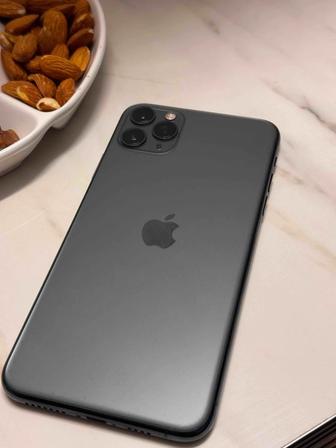 Продам IPhone 11 Pro Max