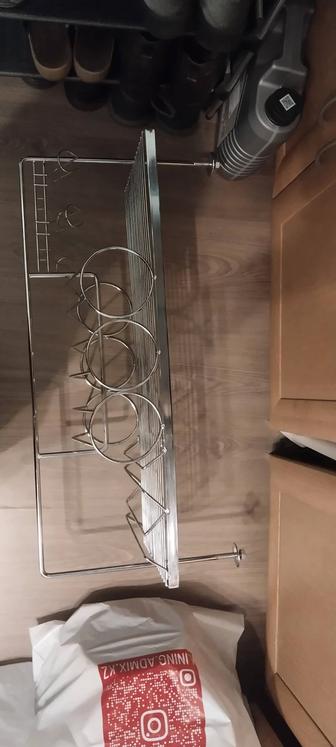 Бар навесной, вино, бокалы