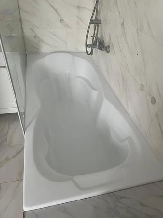 Ванна акриловая