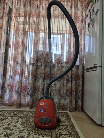 Продам пылесос LG
