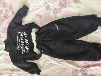 Продам спортивный костюм