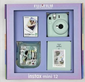 Срочно продам instax mini 12 новый