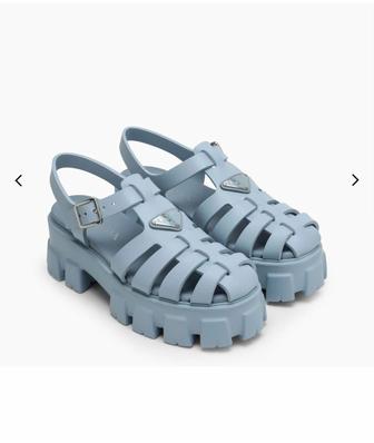 Сандали Prada