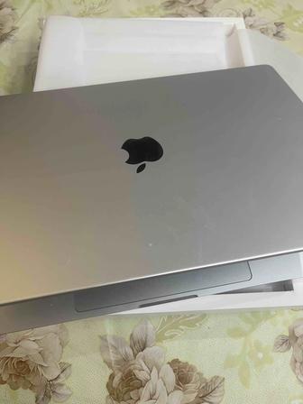 Продаю MacBook Pro