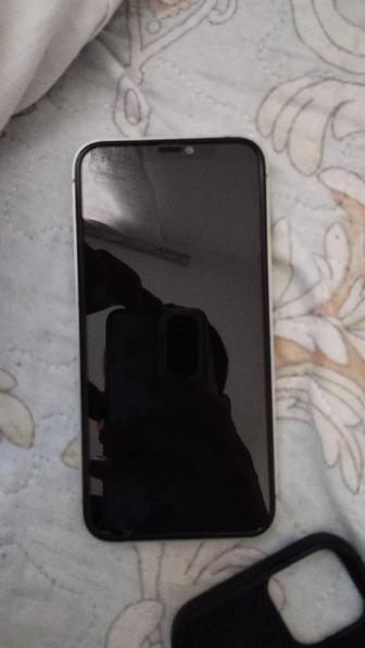 Продаю Iohone 12