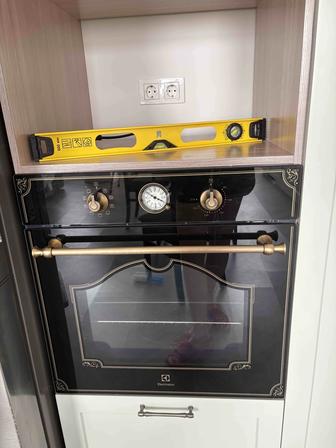 Продажа Electrolux духовой шкаф, вытяжку, газовую панель